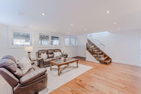 Photo 29 at 57 Lavinia Avenue, Swansea, Toronto