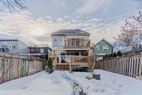 Photo 38 at 57 Lavinia Avenue, Swansea, Toronto