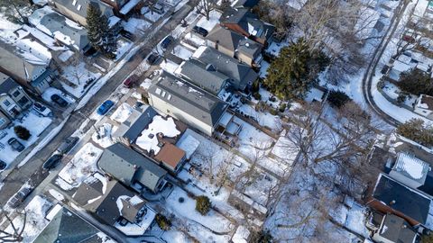 Photo 44 at 57 Lavinia Avenue, Swansea, Toronto