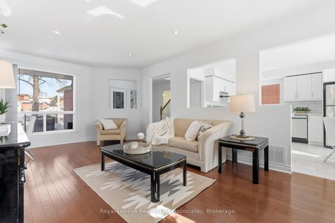 Photo 11 at 115 Coles Avenue, Vaughan Grove, Vaughan