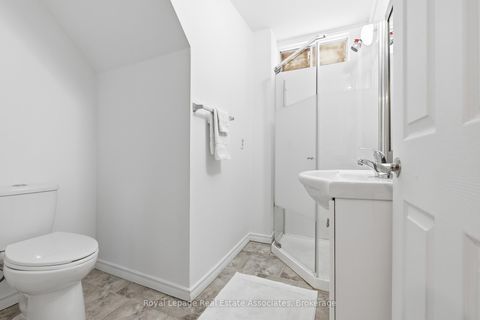 Photo 34 at 115 Coles Avenue, Vaughan Grove, Vaughan