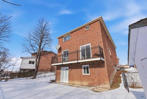 Photo 38 at 115 Coles Avenue, Vaughan Grove, Vaughan