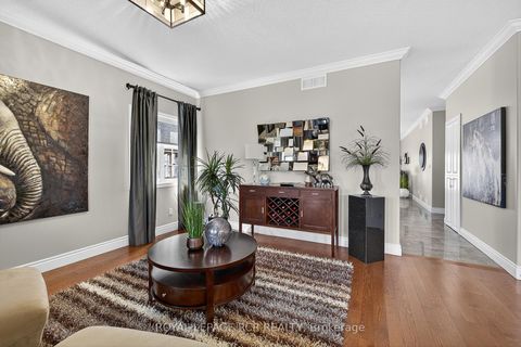 Photo 12 at 21 Corvinelli Drive, Brooklin, Whitby