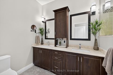 Photo 16 at 21 Corvinelli Drive, Brooklin, Whitby