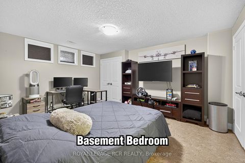 Photo 25 at 21 Corvinelli Drive, Brooklin, Whitby