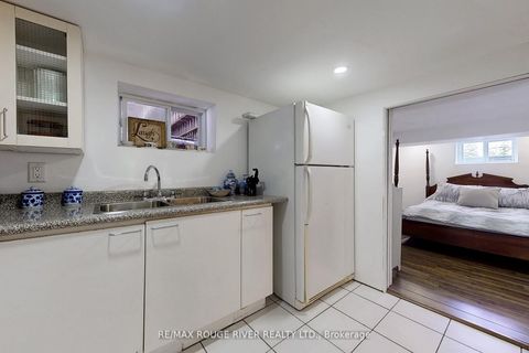 Photo 15 at 92 Eastville Avenue, Cliffcrest, Toronto