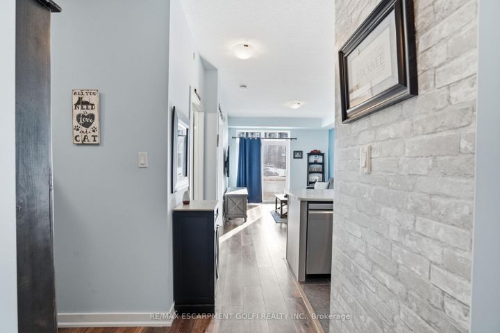 Photo 5 at 102 - 125 Shoreview Place, Lakeshore, Hamilton