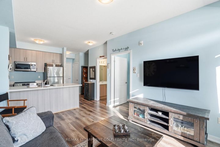 Photo 15 at 102 - 125 Shoreview Place, Lakeshore, Hamilton