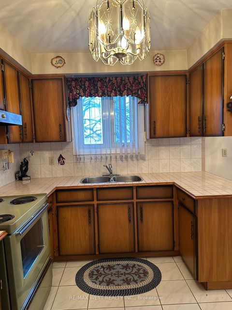 Photo 14 at 74 Elana Drive, Jane Heights, Toronto