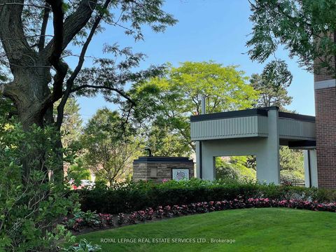 Photo 2 at 1008 - 95 La Rose Avenue, Humber Heights, Toronto