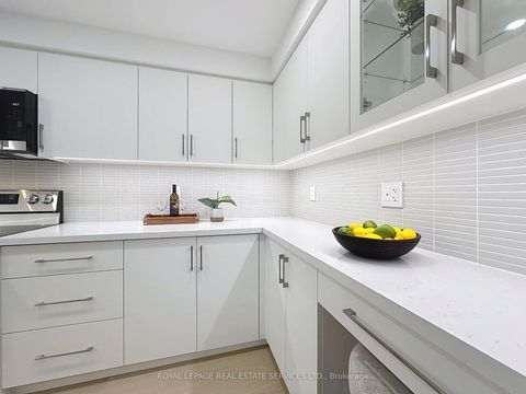 Photo 14 at 1008 - 95 La Rose Avenue, Humber Heights, Toronto