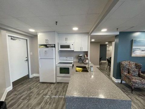 Photo 33 at 1008 - 95 La Rose Avenue, Humber Heights, Toronto