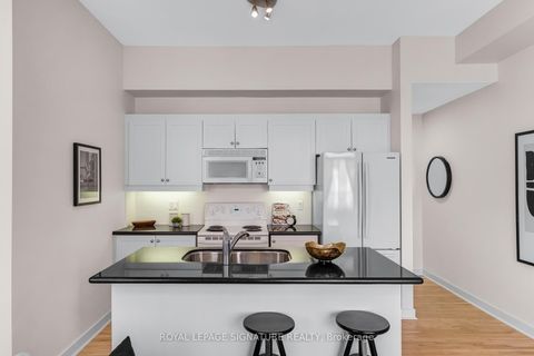 Photo 7 at 2 - 1398 Bloor Street W, Junction, Toronto