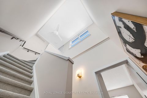 Photo 23 at 2 - 1398 Bloor Street W, Junction, Toronto