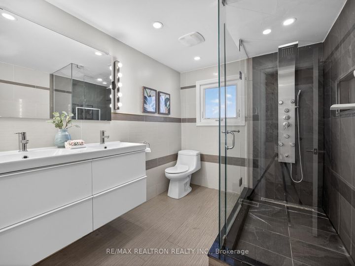 Photo 17 at 19 Shoreview Drive, West Hill, Toronto