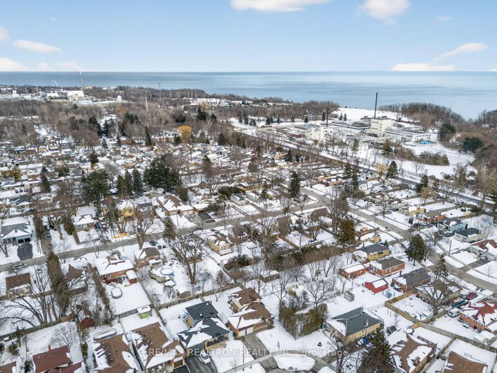 Photo 35 at 19 Shoreview Drive, West Hill, Toronto