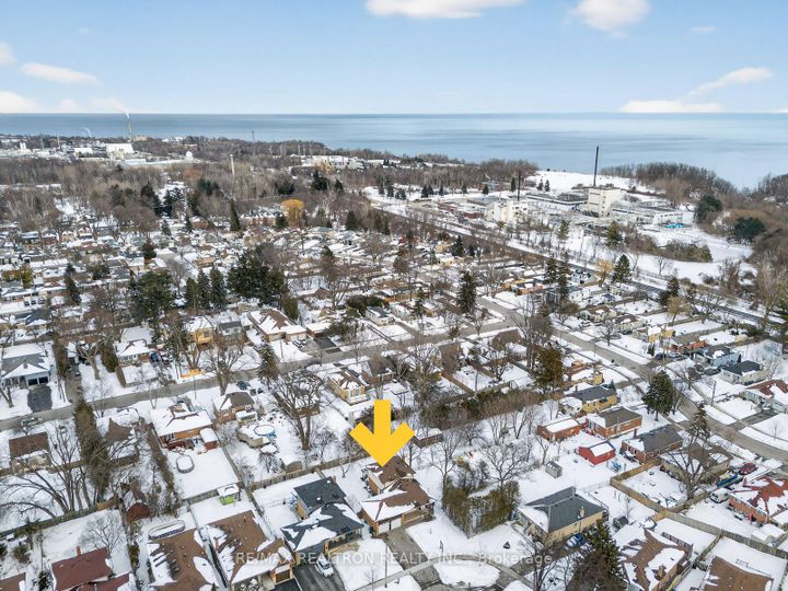 Photo 36 at 19 Shoreview Drive, West Hill, Toronto