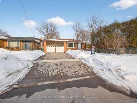 Photo 1 at 19 Shoreview Drive, West Hill, Toronto