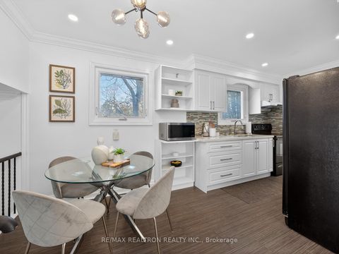 Photo 11 at 19 Shoreview Drive, West Hill, Toronto