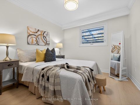 Photo 19 at 19 Shoreview Drive, West Hill, Toronto