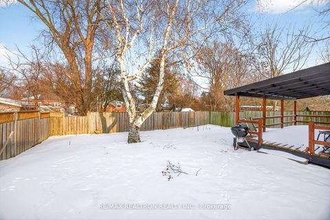 Photo 28 at 19 Shoreview Drive, West Hill, Toronto