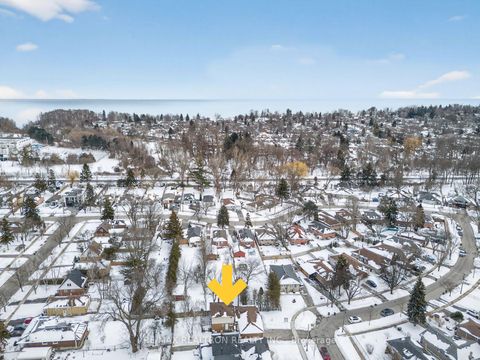 Photo 32 at 19 Shoreview Drive, West Hill, Toronto