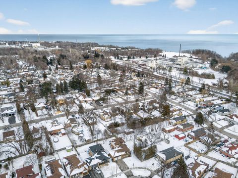 Photo 35 at 19 Shoreview Drive, West Hill, Toronto