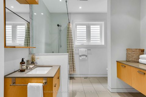 Photo 33 at 435 Ontario Street, Moss Park, Toronto