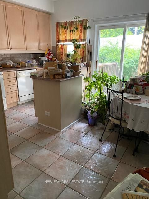 Photo 7 at 238 George Street, Moss Park, Toronto