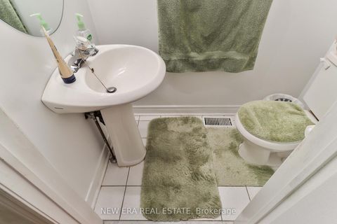 Photo 8 at 238 George Street, Moss Park, Toronto