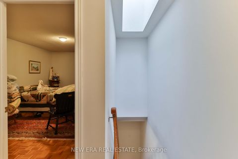 Photo 13 at 238 George Street, Moss Park, Toronto