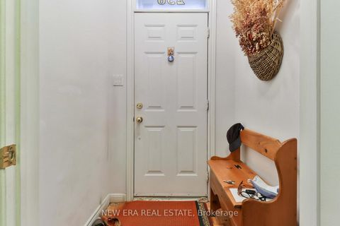 Photo 18 at 238 George Street, Moss Park, Toronto