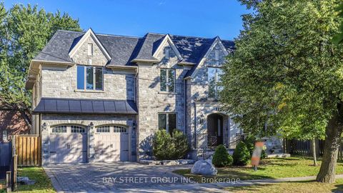 Photo 0 at 112 Centre Avenue, Newtonbrook East, Toronto