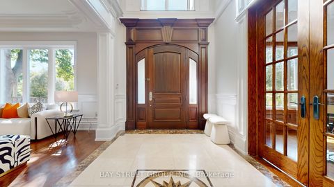 Photo 2 at 112 Centre Avenue, Newtonbrook East, Toronto