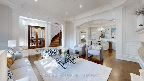 Photo 6 at 112 Centre Avenue, Newtonbrook East, Toronto