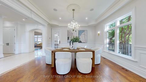 Photo 7 at 112 Centre Avenue, Newtonbrook East, Toronto