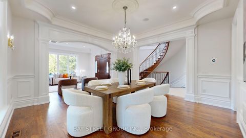 Photo 10 at 112 Centre Avenue, Newtonbrook East, Toronto