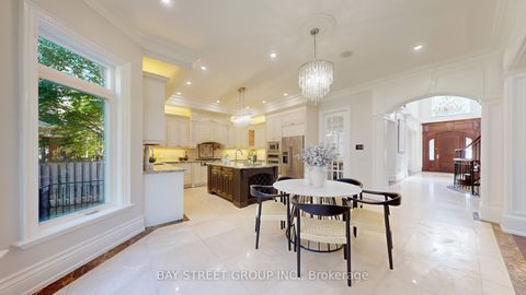 Photo 16 at 112 Centre Avenue, Newtonbrook East, Toronto