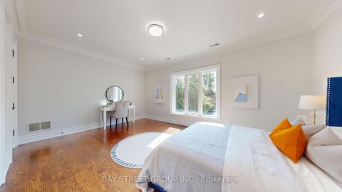 Photo 37 at 112 Centre Avenue, Newtonbrook East, Toronto