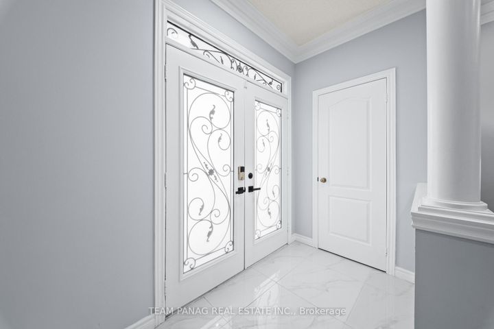 Photo 3 at 470 Father Tobin Road, Wellington, Brampton