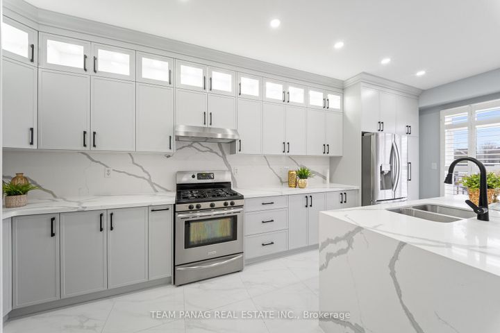 Photo 8 at 470 Father Tobin Road, Wellington, Brampton