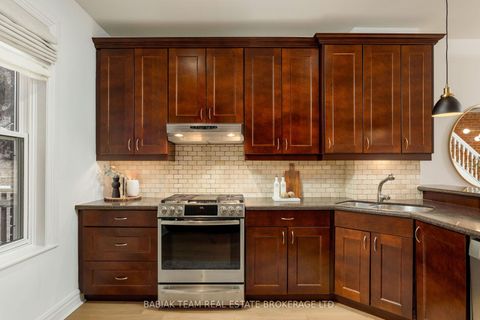 Photo 11 at 59 Parkway Avenue, Roncesvalles, Toronto