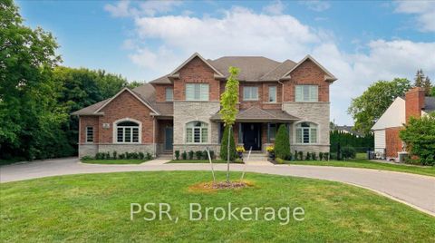 Photo 1 at 20 Jackson Street, Maple, Vaughan