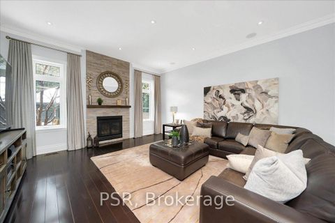 Photo 9 at 20 Jackson Street, Maple, Vaughan