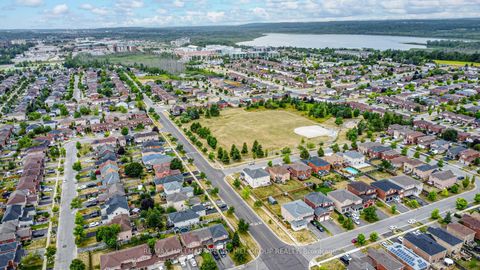 Photo 16 at 43 Cheltenham Road, Georgian Drive, Barrie