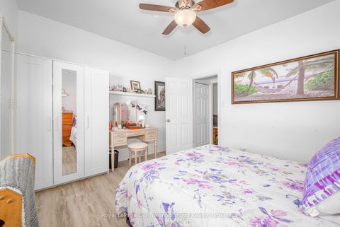 Photo 25 at 37 Elgin Street E, O'Neill, Oshawa