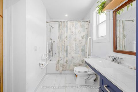 Photo 31 at 37 Elgin Street E, O'Neill, Oshawa