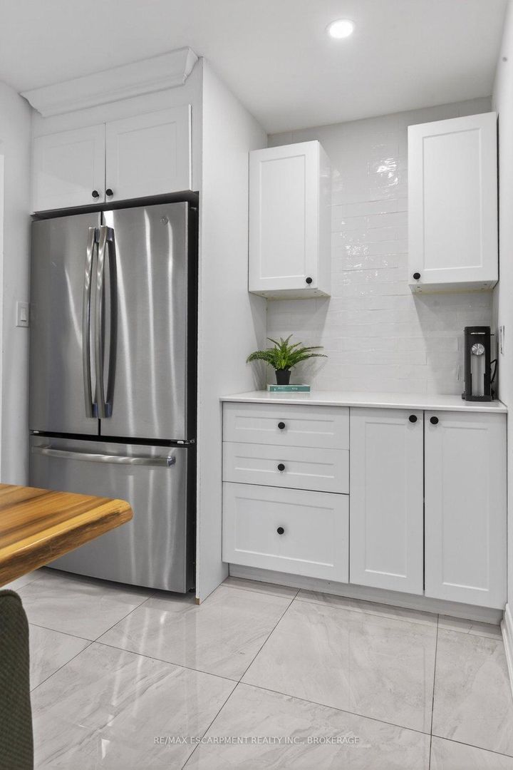 Photo 18 at 258 Sanatorium Road, Westcliffe, Hamilton