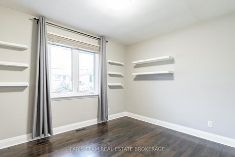 Photo 14 at 15 Davidson Street, Wellington, Barrie