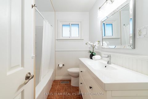 Photo 16 at 15 Davidson Street, Wellington, Barrie